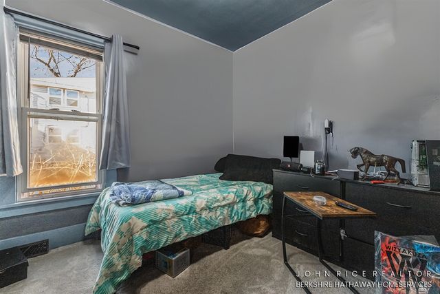 428 W Walnut Street, Hastings, MI 49058