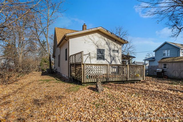 428 W Walnut Street, Hastings, MI 49058