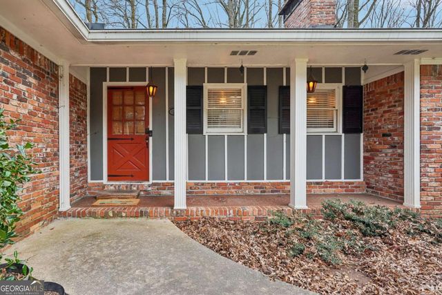 2121 Skytop Drive, Stone Mountain, GA 30087