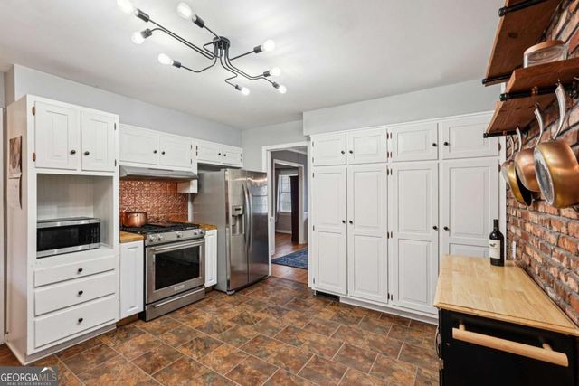 2121 Skytop Drive, Stone Mountain, GA 30087