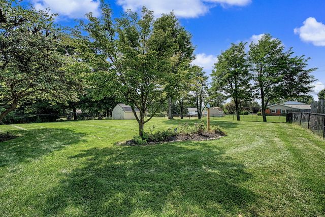 633 Sharon Drive 633 Sharon Drive, Fairborn, OH 45324
