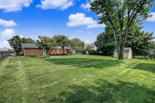 633 Sharon Drive 633 Sharon Drive, Fairborn, OH 45324