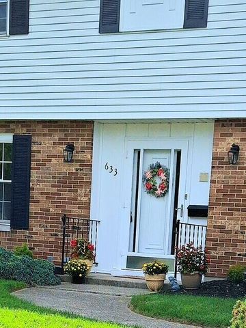 633 Sharon Drive 633 Sharon Drive, Fairborn, OH 45324