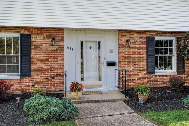 633 Sharon Drive 633 Sharon Drive, Fairborn, OH 45324