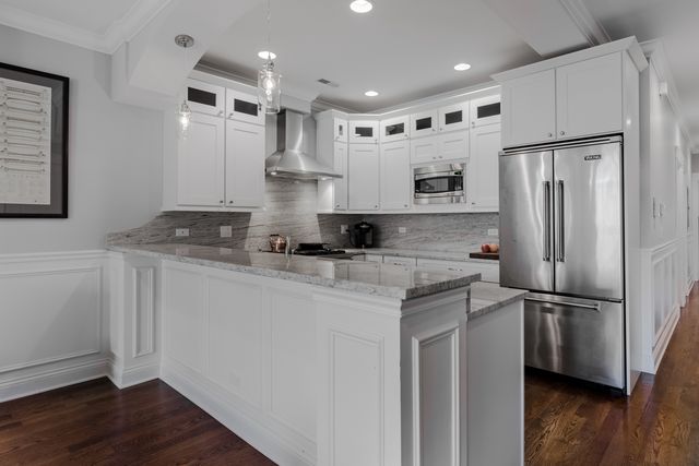 3315 N Seminary Avenue 2, Chicago, IL 60657