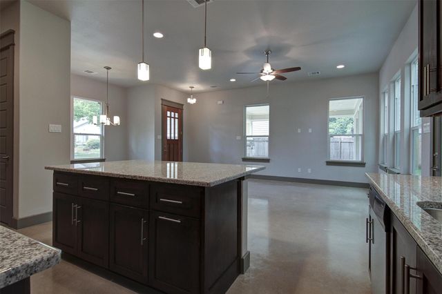 923 E 37th ST, Austin, TX 78705