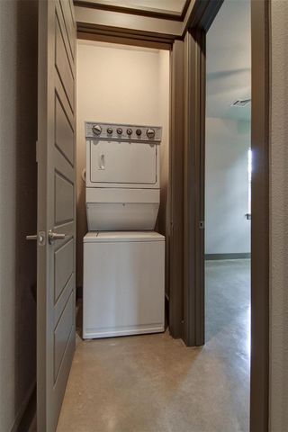 923 E 37th ST, Austin, TX 78705