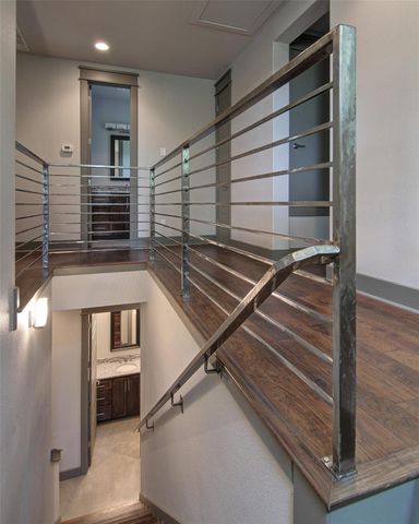 923 E 37th ST, Austin, TX 78705