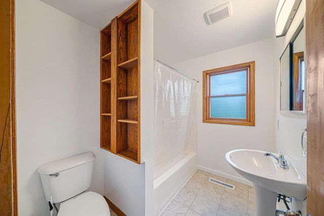 1004 WERNER ALLEN ROAD, New London, WI 54961