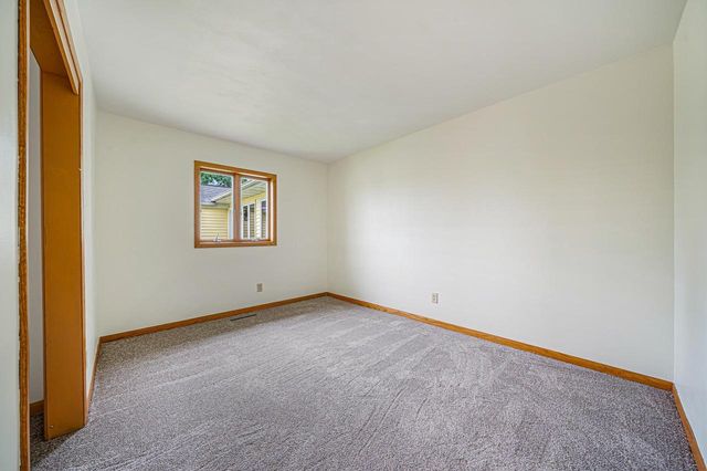 1004 WERNER ALLEN ROAD, New London, WI 54961