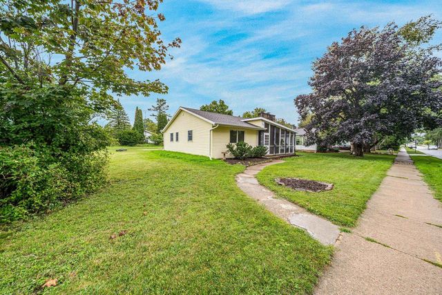 1004 WERNER ALLEN ROAD, New London, WI 54961