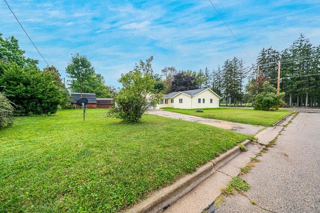 1004 WERNER ALLEN ROAD, New London, WI 54961