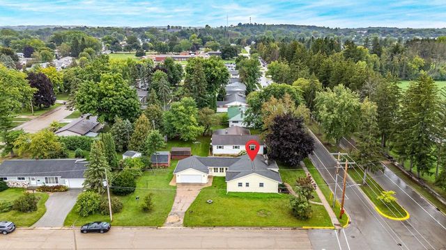 1004 WERNER ALLEN ROAD, New London, WI 54961