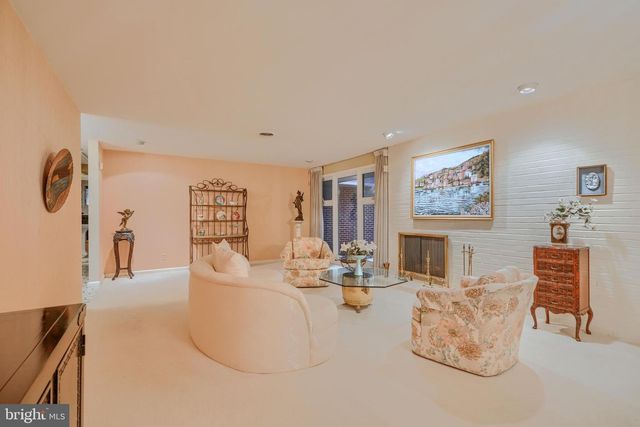 7900 IVY LN, Baltimore, MD 21208
