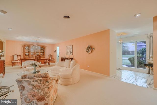 7900 IVY LN, Baltimore, MD 21208
