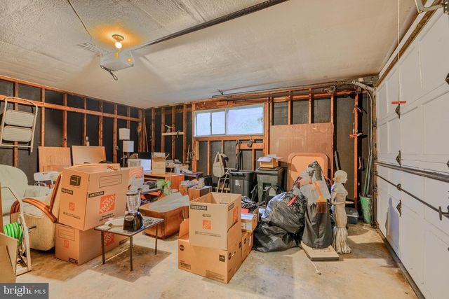 7900 IVY LN, Baltimore, MD 21208