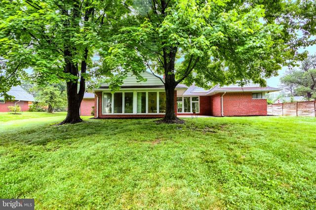 7900 IVY LN, Baltimore, MD 21208