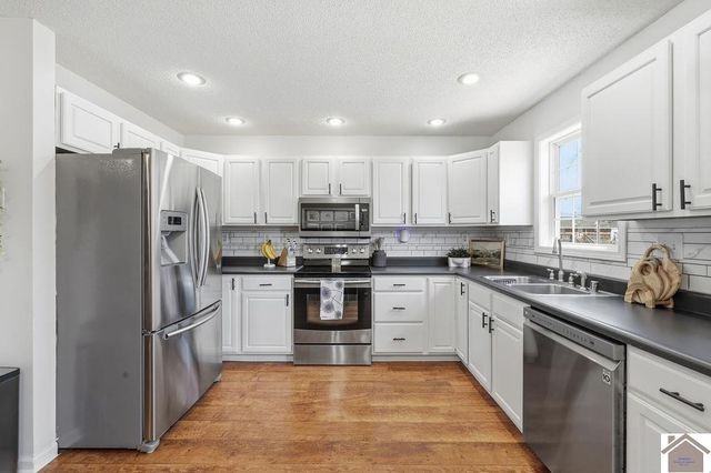 55 Heather Ln, Benton, KY 42025