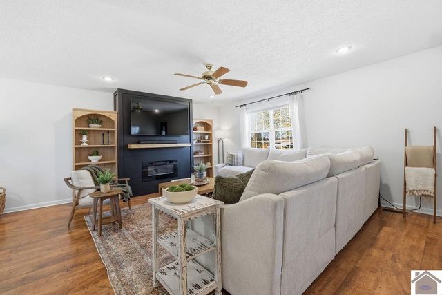 55 Heather Ln, Benton, KY 42025