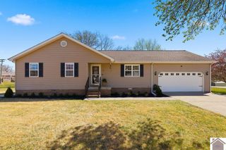 55 Heather Ln, Benton, KY 42025
