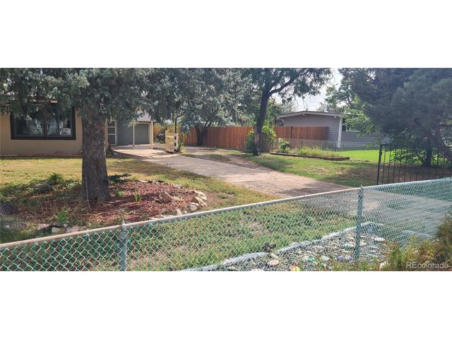 4420 Gladiola St, Golden, CO 80403