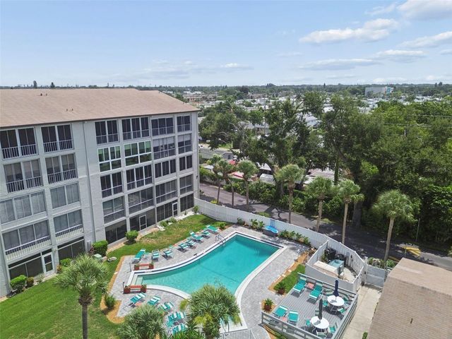 3074 LAKE BAYSHORE DR O-120, Bradenton, FL 34205