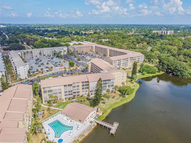 3074 LAKE BAYSHORE DR O-120, Bradenton, FL 34205