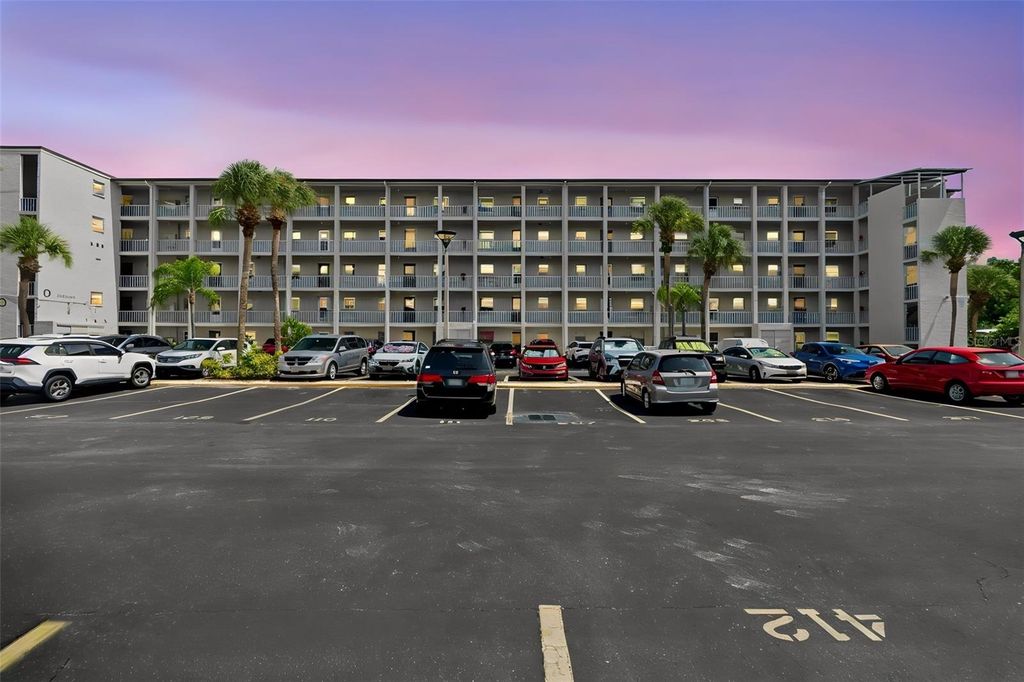 3074 LAKE BAYSHORE DR O-120, Bradenton, FL 34205