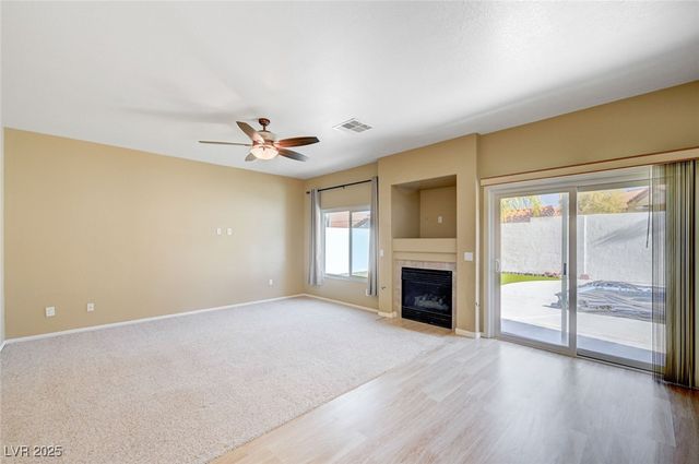 9684 Summer Cypress Street, Las Vegas, NV 89123