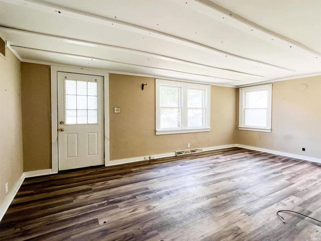 1503 E 21st Street, Muncie, IN 47302