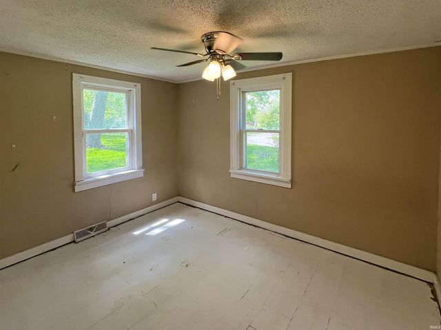1503 E 21st Street, Muncie, IN 47302