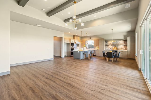 928 Hidden Ridge, Tulare, CA 93274