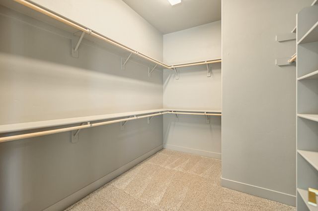 928 Hidden Ridge, Tulare, CA 93274