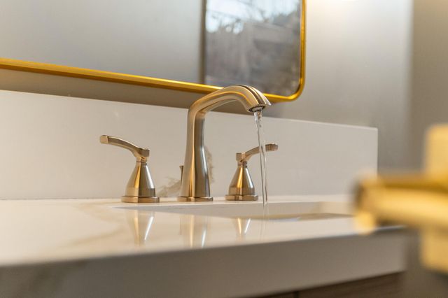 928 Hidden Ridge, Tulare, CA 93274