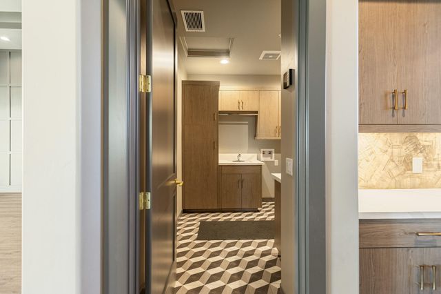 928 Hidden Ridge, Tulare, CA 93274