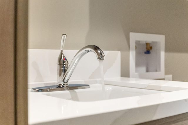 928 Hidden Ridge, Tulare, CA 93274