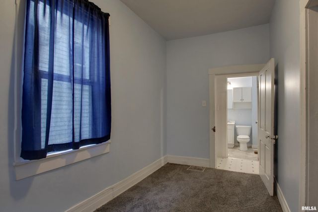 2069 SPRING Street, Quincy, IL 62301