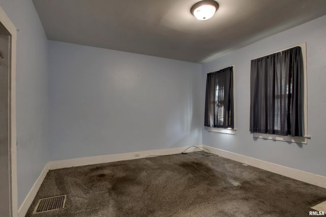 2069 SPRING Street, Quincy, IL 62301