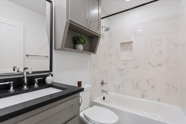 1309 W 10th Street, Mcgregor, TX 76657