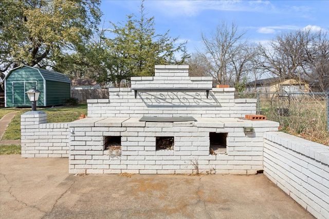 1309 W 10th Street, Mcgregor, TX 76657