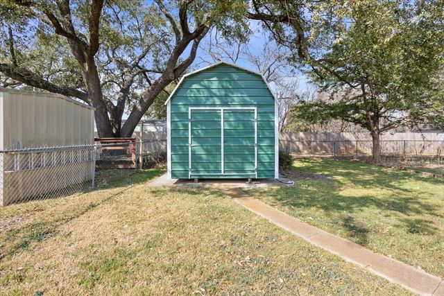 1309 W 10th Street, Mcgregor, TX 76657