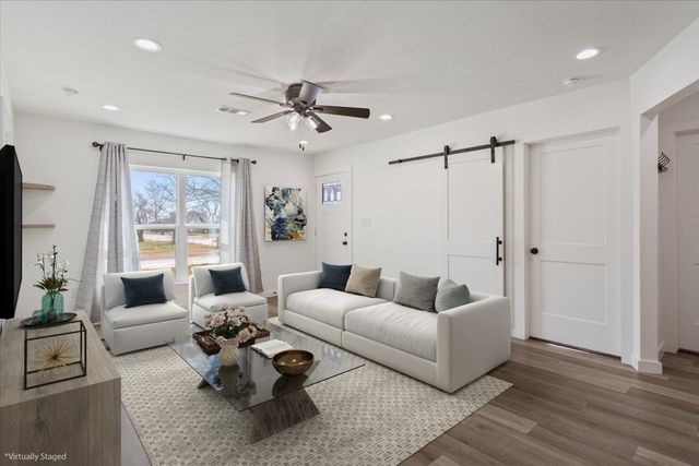 1309 W 10th Street, Mcgregor, TX 76657