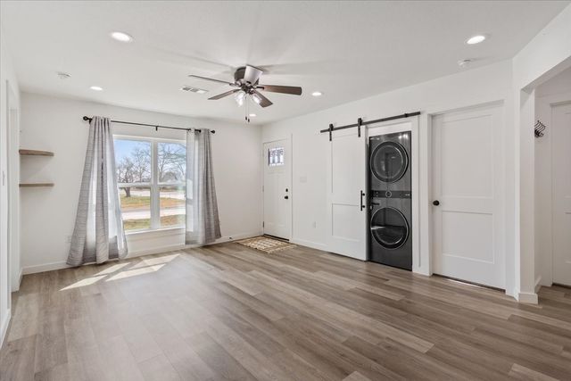 1309 W 10th Street, Mcgregor, TX 76657