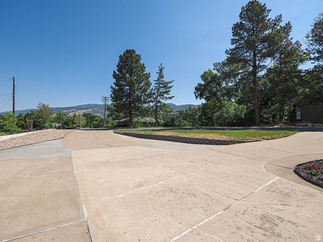 2524 S EDGEHILL DR, Bountiful, UT 84010