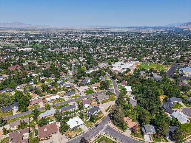 2524 S EDGEHILL DR, Bountiful, UT 84010