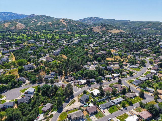 2524 S EDGEHILL DR, Bountiful, UT 84010