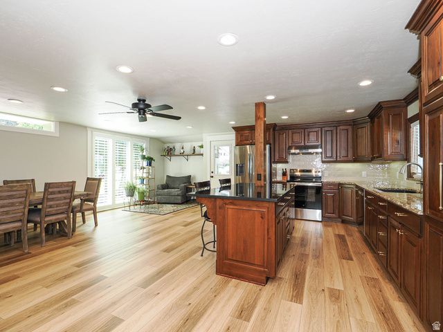 2524 S EDGEHILL DR, Bountiful, UT 84010