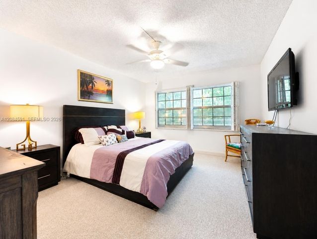 3980 Oaks Clubhouse Drive 409, Pompano Beach, FL 33069