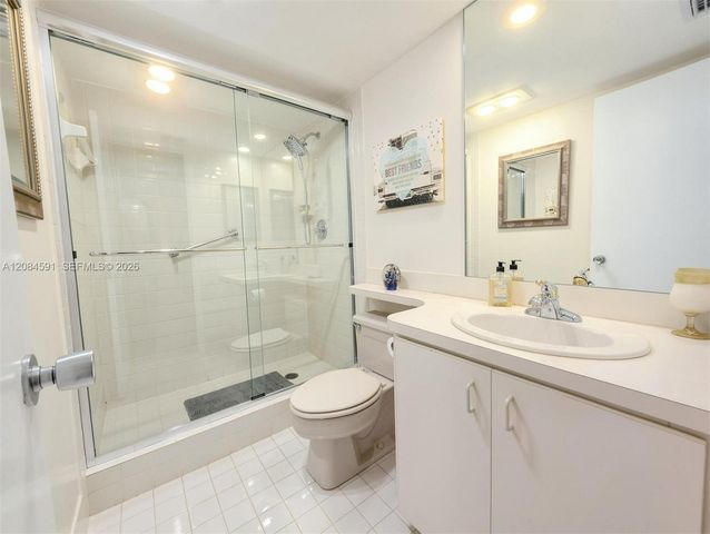 3980 Oaks Clubhouse Drive 409, Pompano Beach, FL 33069
