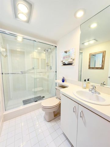 3980 Oaks Clubhouse Drive 409, Pompano Beach, FL 33069